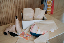 Load image into Gallery viewer, Wardrobe Box