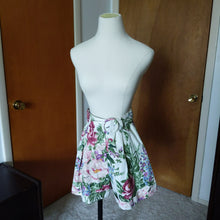 Load image into Gallery viewer, Fire Brand floral shorts