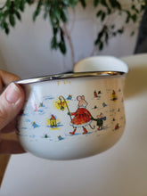 Load image into Gallery viewer, Holiday Mouse Family Bowls (set of 2)