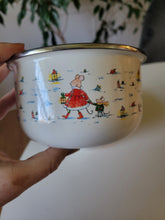Load image into Gallery viewer, Holiday Mouse Family Bowls (set of 2)