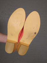 Load image into Gallery viewer, Size 9 - Pink Suade Flats