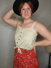 Load image into Gallery viewer, S-L NWT Ivory Crop