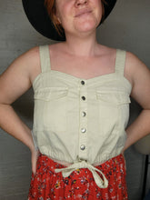 Load image into Gallery viewer, S-L NWT Ivory Crop