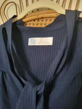 Load image into Gallery viewer, XXXL - Time and Tru Blouse