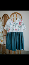 Load image into Gallery viewer, XXL/2X - Teal Floral Florence