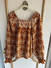 Load image into Gallery viewer, Large/Extra Large - Mustard brown blouse
