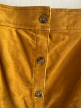 Load image into Gallery viewer, Extra Large/16 - Mustard Jumper
