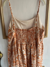 Load image into Gallery viewer, Extra Large - wood block style print maxi dress
