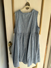 Load image into Gallery viewer, Extra Large striped dress
