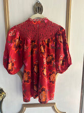 Load image into Gallery viewer, M - Lace Floral Puff Sleeve Blouse
