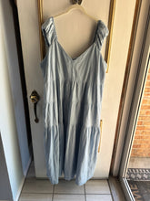 Load image into Gallery viewer, XXL - Chambray Tiered Midi
