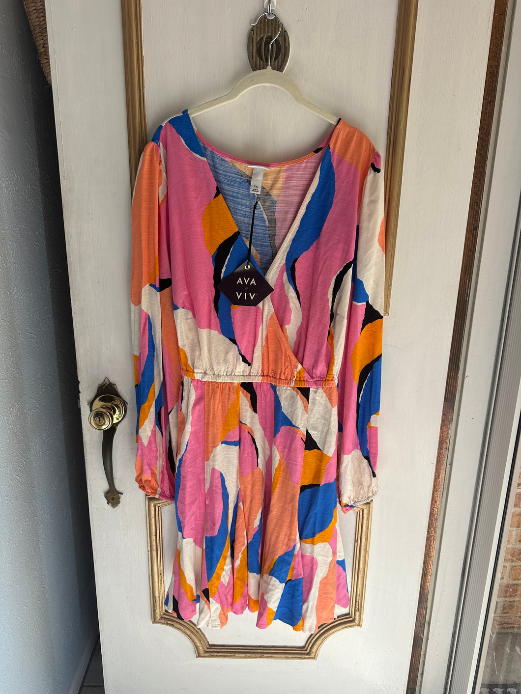 XXL - NWT Abstract Wrap Front Dress