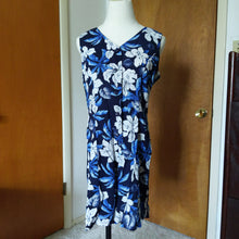 Load image into Gallery viewer, Expressions Hawaiian print romper
