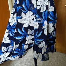 Load image into Gallery viewer, Expressions Hawaiian print romper
