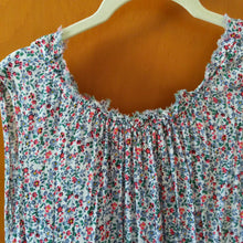 Load image into Gallery viewer, XXL - Gap micro floral top
