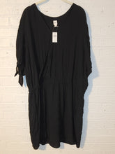 Load image into Gallery viewer, XXL - Gap Faux Wrap Tunic
