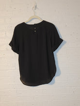 Load image into Gallery viewer, XS - Banana Republic Leopard Blouse

