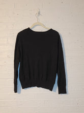 Load image into Gallery viewer, M - Pearl Sweatshirt
