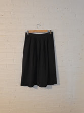 Load image into Gallery viewer, S - Vintage Pleated Skirt
