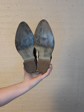 Load image into Gallery viewer, Size 7 - Dolce Vita booties
