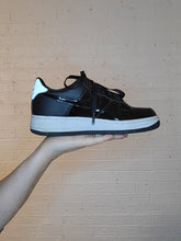 Load image into Gallery viewer, Size 8.5 - Nike Air in Shiny Black
