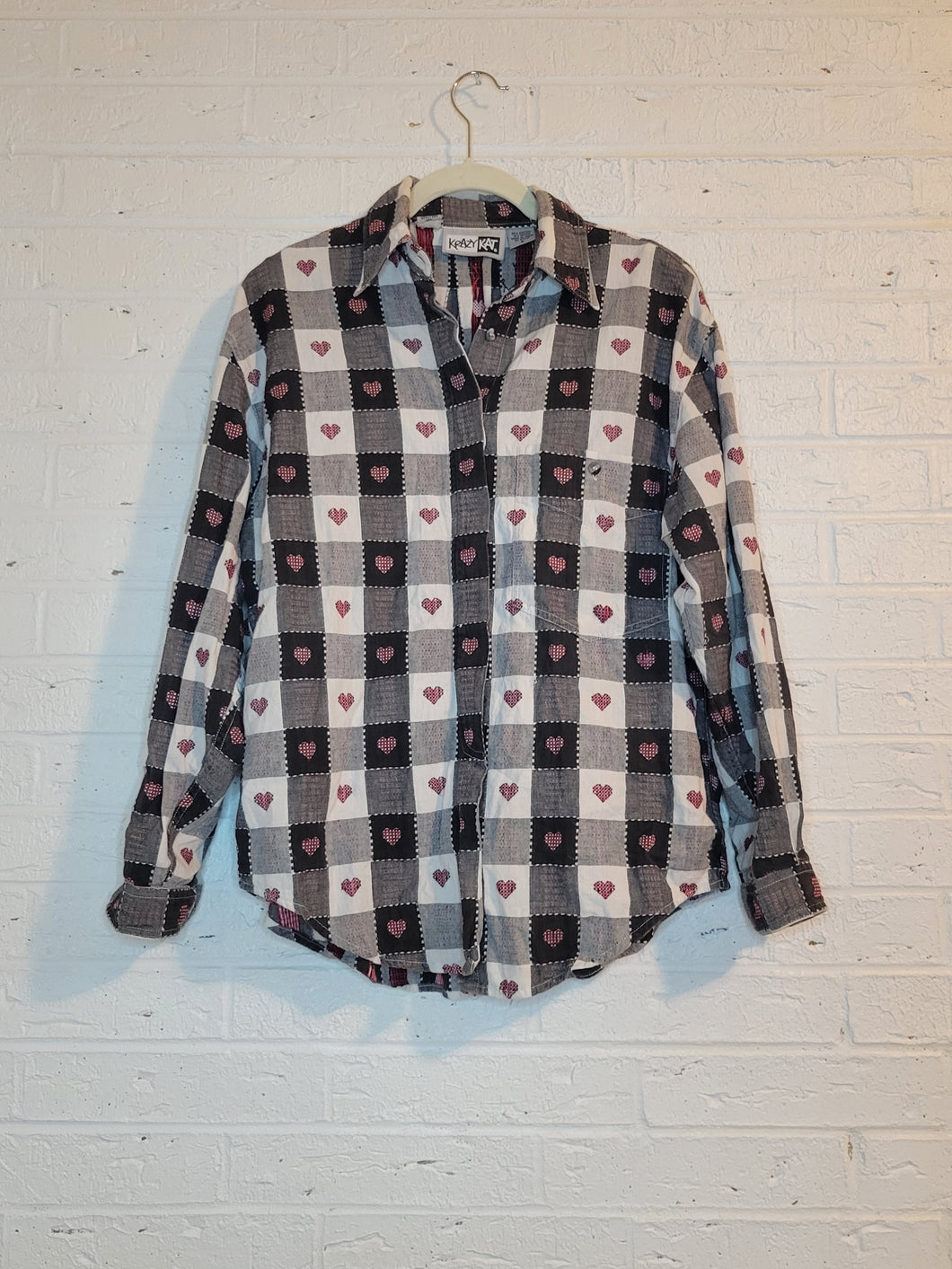 S - Heart button down