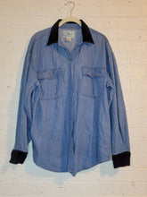 Load image into Gallery viewer, L - chambray collared shirt
