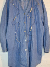 Load image into Gallery viewer, L/XL - Chambray buckle tunic
