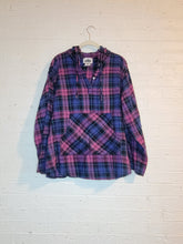 Load image into Gallery viewer, M/L - plaid pullover
