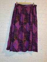 Load image into Gallery viewer, M/L - Purple skirt set
