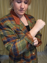 Load image into Gallery viewer, XL/2X - Warm Plaid Blazer
