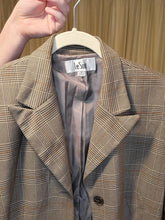 Load image into Gallery viewer, S/M - Brown Plaid Blazer
