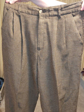 Load image into Gallery viewer, M/L - Brown Pant
