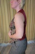 Load image into Gallery viewer, S/M- Tapestry Vest in Cranberry
