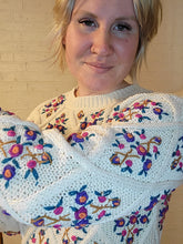 Load image into Gallery viewer, Up to L- 3D gloral sweater
