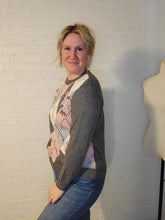 Load image into Gallery viewer, up to M - Alfred Dunner argyle floral sweater
