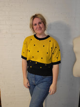 Load image into Gallery viewer, Up to XL - yellow dot short sleeve sweater

