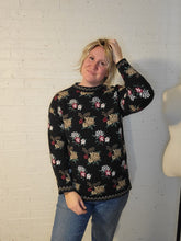 Load image into Gallery viewer, up to M - Black floral sweater
