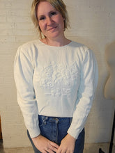 Load image into Gallery viewer, up to a M - White floral puff sleeve aweater
