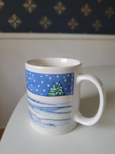 Load image into Gallery viewer, Snow Scene Mug
