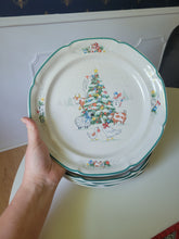 Load image into Gallery viewer, Animal and Ornaments Dinner Plates (set of 4)
