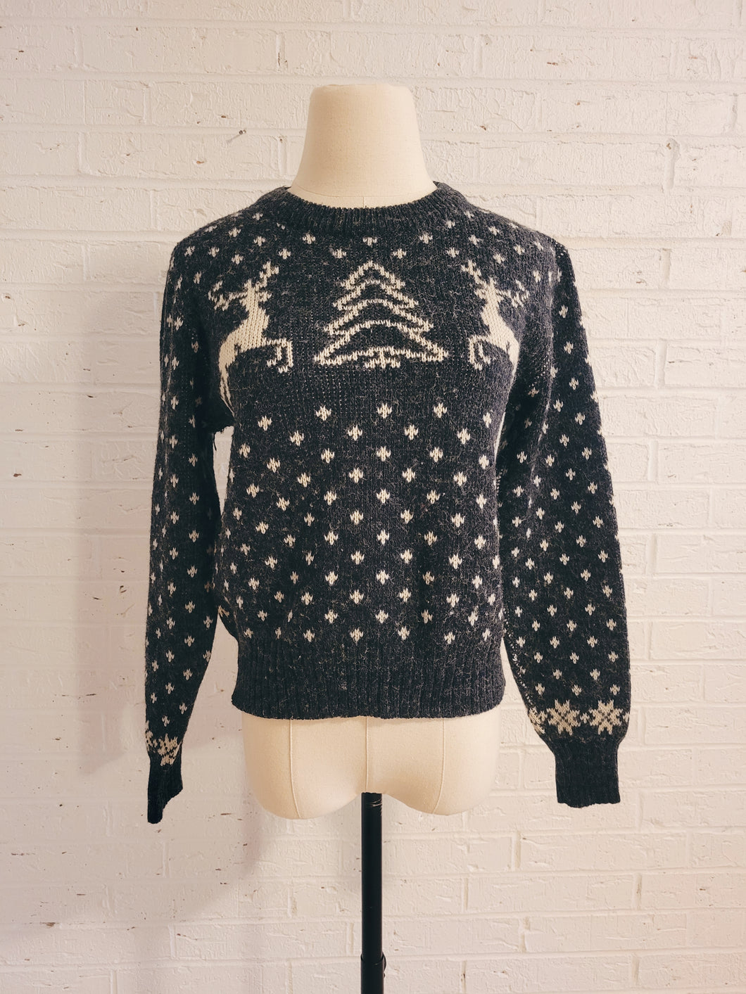 up to S - Gray Reindeer Sweater