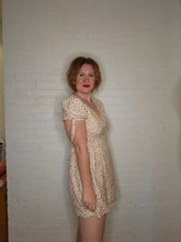 Load image into Gallery viewer, M/L - Floral Dress
