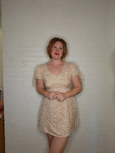 Load image into Gallery viewer, M/L - Floral Dress
