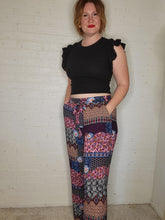 Load image into Gallery viewer, XL - Patterned Pants
