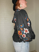 Load image into Gallery viewer, XL/XXL Floral Embroidered Bubble Top
