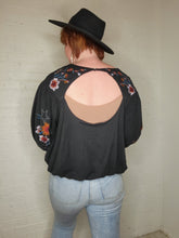 Load image into Gallery viewer, XL/XXL Floral Embroidered Bubble Top
