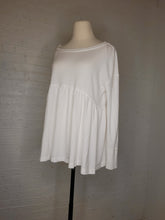 Load image into Gallery viewer, XS-M White Tunic
