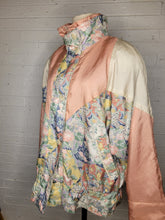 Load image into Gallery viewer, L/XL - Vintage Pastel Windbreaker
