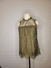 Load image into Gallery viewer, S - Lace Tank
